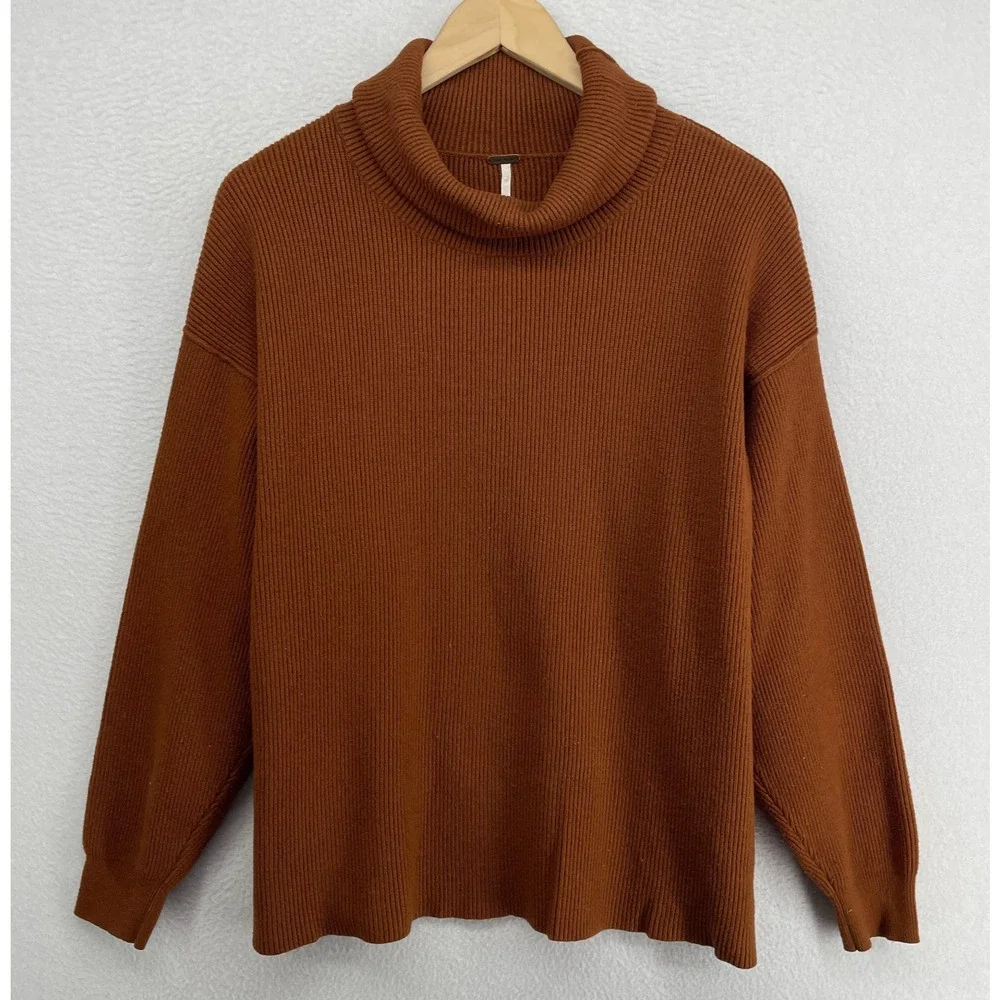 FREE PEOPLE Sweater M Softly Structured Tunic Ribbed Turtleneck Oversized Brown